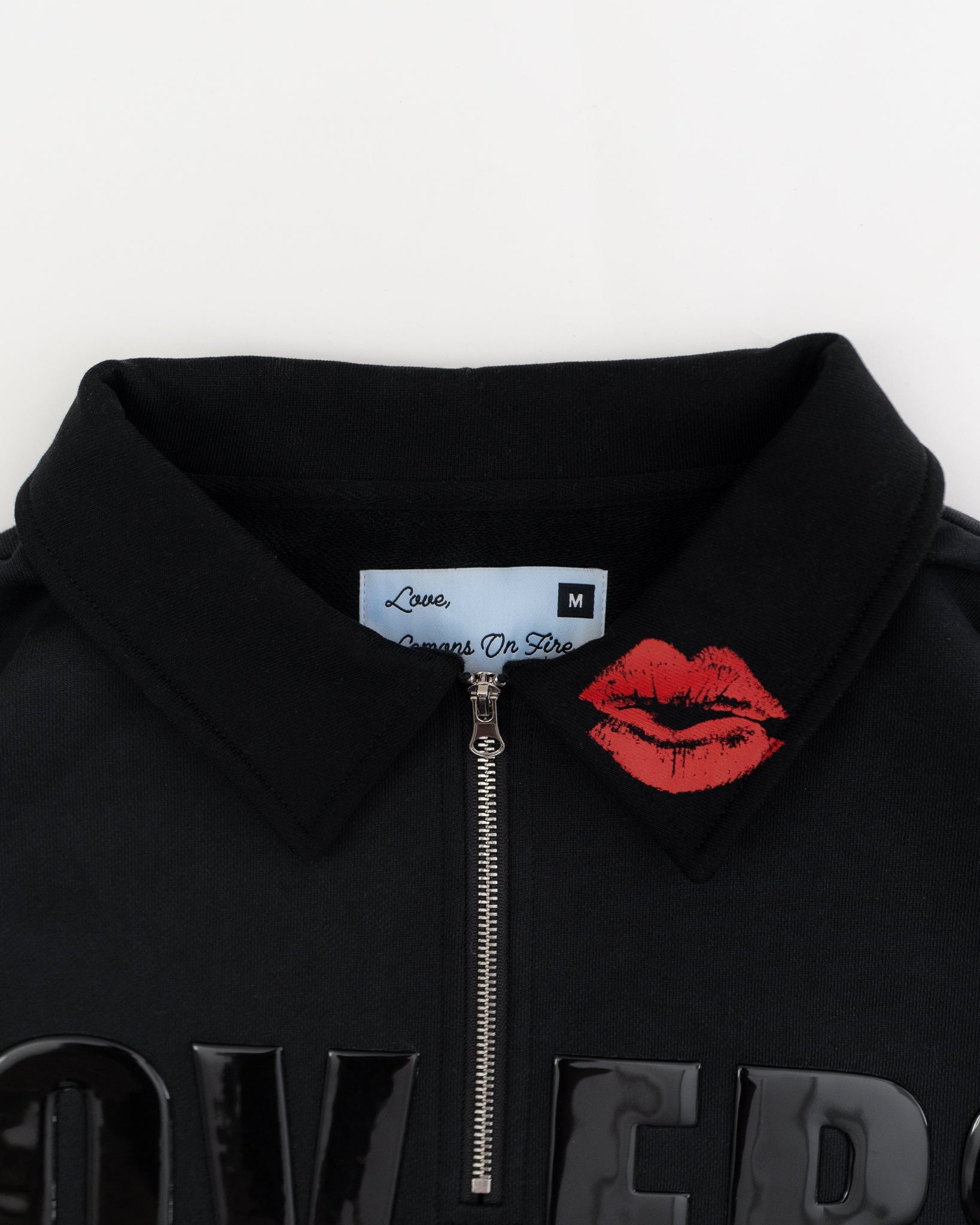 Perfect Kiss (Black)